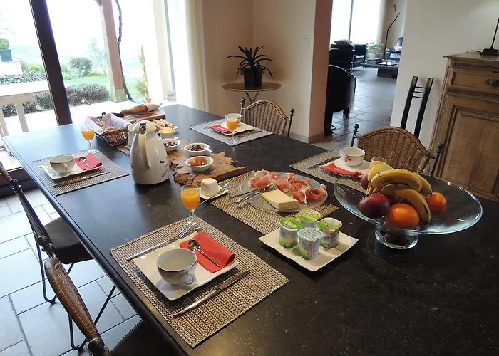 Touloumo Bed & Breakfast *